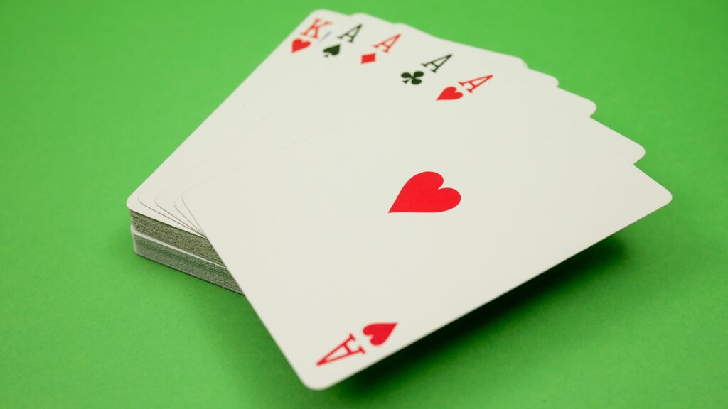 블랙잭 전략 표의 전제