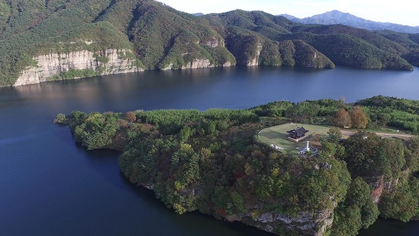 가시밭길에 놓인 폐광 대체 내국인 카지노 계획