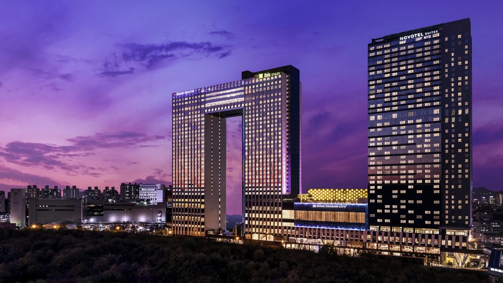 용산 이전을 둘러싼 기대와 우려