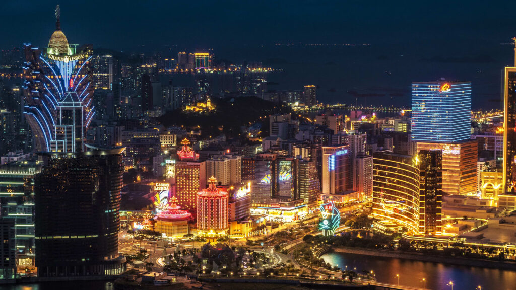 춘절 연휴 기간 폭증한 중국인의 보복 소비