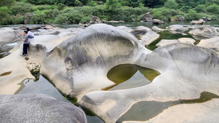 영월 요선암 돌개구멍
