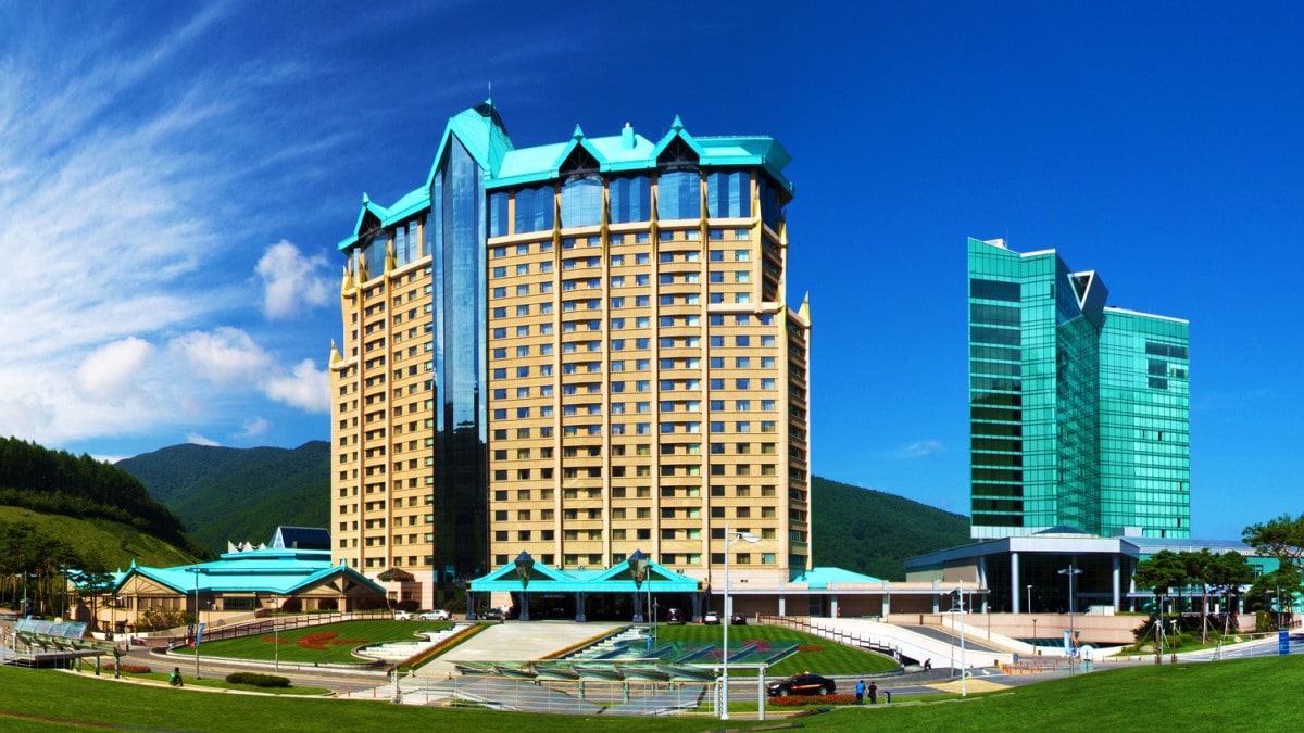 강원랜드 카지노, 20년만의 규제 완화 조치에 반색