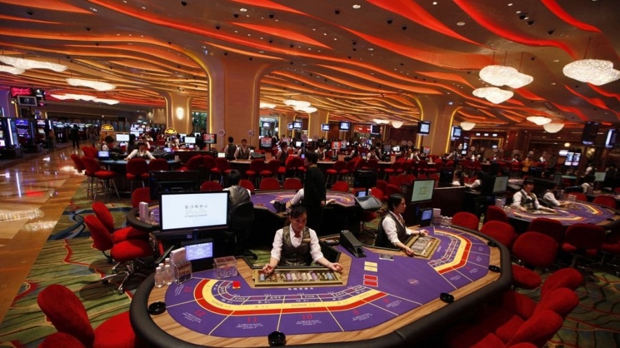 매출 성장세 대비 나아지지 않고 있는 수익성