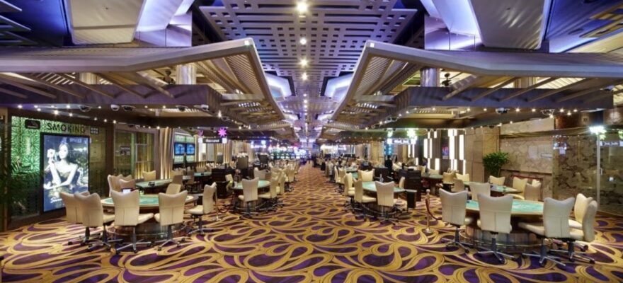 호텔 분야 넘보는 GKL과 윤두현 대표의 불안한 동거